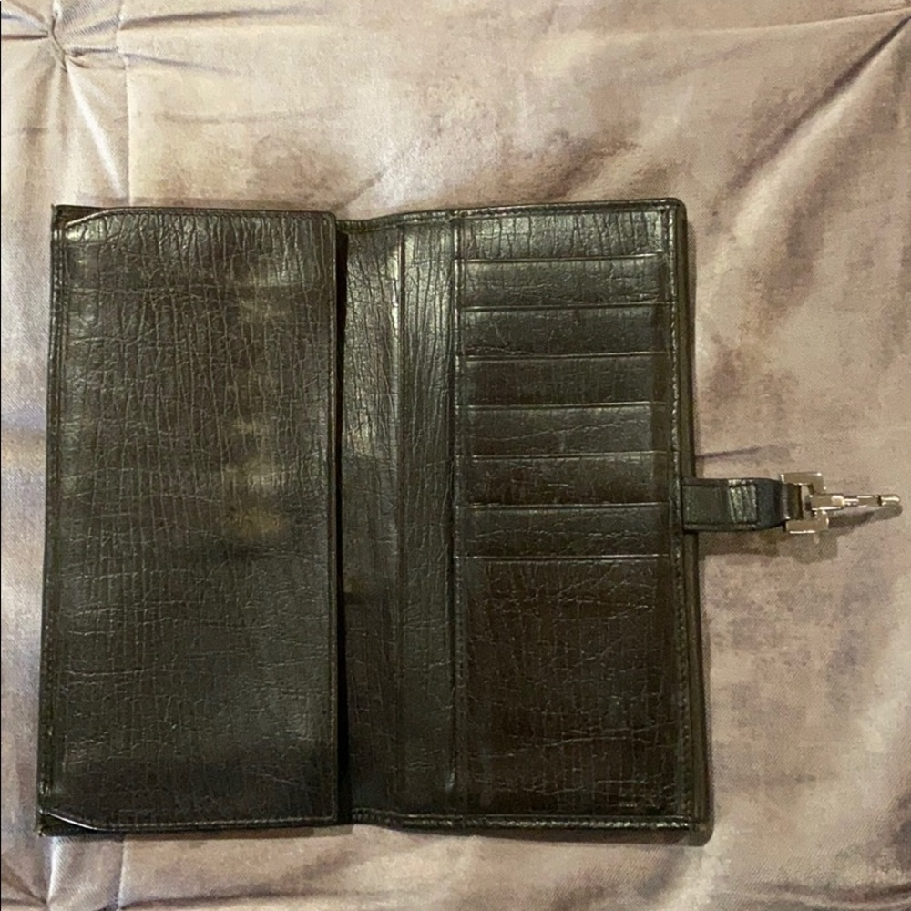 Authentic Gucci Wallet - Picture 5 of 8